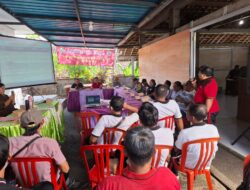 Bhabinkamtibmas Desa Tangguntiti Menghadiri Giat Rapat Penetapan Rencana Kerja Pemerintah Desa (RKP) Perubahan, APBDES Perubahan Anggaran Tahun 2025 di Aula Kantor Desa Tangguntiti