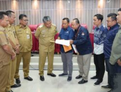 Wakil Bupati Tapanuli Utara Hadiri Acara Pengembalian Sisa Dana Hibah Pilkada 2024 oleh KPU