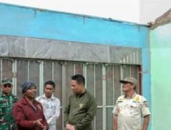 Bupati Humbahas Tinjau dan Berikan Bantuan Kepada Warga Mengalami Puting Beliung di Pollung