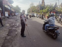 Polsek Tabanan Laksanakan Pengamanan Pura Dalem Tabanan saat Hari Raya Kuningan