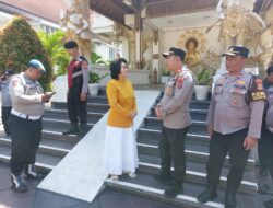 Kapolsek Kuta Selatan Sambangi Vihara Buddha Guna dalam Rangka Hari Raya Waisak