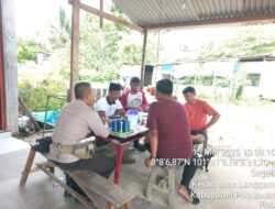 Bhabinkamtibmas Kelurahan Langgam Sambang Warga, Ajak Jaga Kamtibmas dan Waspadai Hoaks