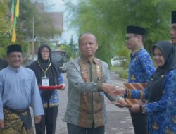 PEMKAB SERAHKAN SK CPNS DAN PPPK FORMASI 2024