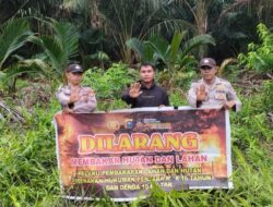 Cegah Karhutla, Polisi Edukasi Warga Kuala Kampar tentang Bahaya Bakar Hutan
