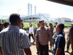 Polres Cilegon tertibkan Pembongkaran posko ormas di kawasan industri.