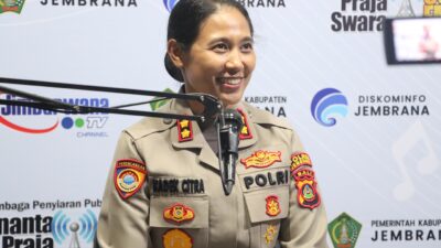Kapolres Jembrana Ajak Masyarakat Wujudkan Keamanan Bersama Lewat Talk Show di Radio Ananta Praja Swara