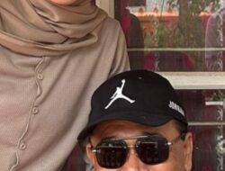 Prof Sutan Nasomal Pakar Hukum Internasional Sesalkan Ada Kades Di Banten Hina Profesi Jurnalis Oknum Kepala Desa Gintung Kunci Pintu Dan Berikan Sejumlah Uang Receh Kepada Awak Media Saat Hendak Diwawancari Mengenai Pembentukan kepengurusan Koprasi Merah Putih Desa Gintung