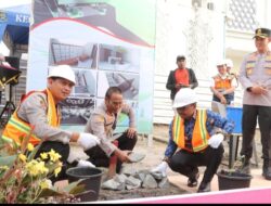 Peletakan Batu Pertama Pembangunan Gedung Parkir lantai 4 oleh Kapolres dan Walikota Tangerang