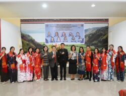 Bupati Humbahas Berangkatkan 10 orang Nakes Ke Jepang.