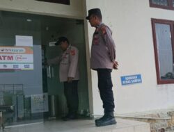 Sasar Toko hingga Bank, Polsek Kuala Kampar Gelar Patroli KRYD