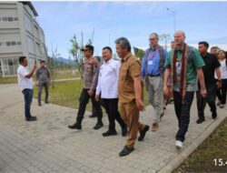 Bupati dan Wakil Bupati Taput Sambut Kedatangan Delegasi Belanda di Bandara Silangit.