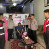 Peringati Hari Bhayangkara ke-79, Kapolres Aceh Tengah dan Ketua Bhayangkari Beri Tali Asih kepada Personel dan Warakawuri