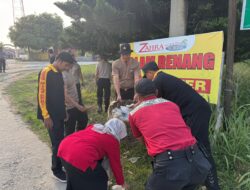 Bakti Sosial HUT Bhayangkara ke-79, Polsek Pangkalan Kuras dan Forkopimcam Bersihkan Kantor Camat