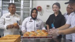Dirkeswat dan Dirtekforma Ditjen Pemasyarakatan Tinjau Pelatihan Roti untuk Pegawai dan Warga Binaan : Serap Ilmu Sebanyak-banyaknya
