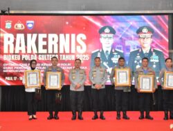 Lima Personel Polda Sulteng Raih Penghargaan Kapolri Atas Capaian IKPA Sempurna Tahun Anggaran 2024