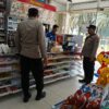 Patroli Polsek Kerumutan di Indomaret, Upaya Jaga Keamanan Masyarakat