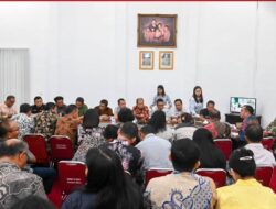 Bupati Humbang Hasundutan Pimpin Rapat Kepala OPD untuk Evaluasi Program dan Peningkatan Kinerja