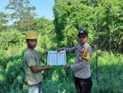 Polsek Pangkalan Kerinci Turun Langsung Edukasi Warga Soal Bahaya Bakar Lahan