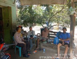 Sambangi Warga, Bhabinkamtibmas Langgam Tekankan Pentingnya Bijak Bermedsos