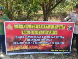 Polsek Langgam Sosialisasikan Larangan Membakar Hutan dan Lahan di Desa Segati