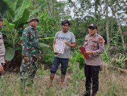 Cegah Karhutla, Polsek Pangkalan Lesung dan TNI Patroli Sambil Sosialisasi Maklumat Kapolda Riau