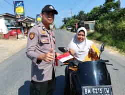 Sambut Dirgahayu RI ke-80, Polsek Kerumutan Ajak Warga Kibarkan Bendera