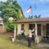 Sambut HUT RI ke-80, Polsek Pangkalan Kuras Ajak Warga Pasang Bendera Merah Putih