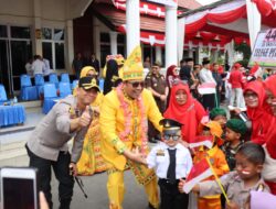 Ribuan Peserta Karnaval Semarakkan HUT RI ke-80 di Aceh Tengah, Kapolres dan Forkopimda Turun Menyapa