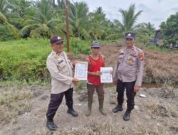 Waspada Karhutla! Polsek Kuala Kampar Turun Langsung Edukasi Warga