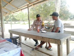 Bhabinkamtibmas Polsek Bunut Sambangi Warga, Ajak Jaga Kamtibmas dan Waspada Hoaks