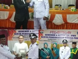 Plt Camat Peusangan lantik Keuchik Azhari Seuneubok aceh,Jum,at/29/8/2025.
