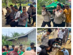Kapolsek Pangkalan Kuras Dampingi Masyarakat Melayat Almarhumah Tuti Binti Mislan