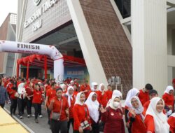 SAMBUT HARI LAHIR KEJAKSAAN KE- 80 TAHUN 2025, KEJATI RIAU BERSAMA KEJARI PEKANBARU GELAR GERAK JALAN SANTAI