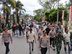 Sikap Humanis Kapolres Aceh Tengah Sambut dan Kawal Aksi Unjuk Rasa AGM dengan Senyum