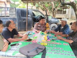 Jaga Kamtibmas dan Waspadai Hoaks, Polisi Sambangi Warga