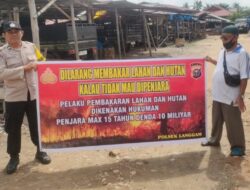 Polsek Langgam Sosialisasikan Larangan Membakar Hutan dan Lahan di Desa Segati