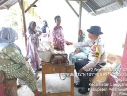 Sambang Warga, Bhabinkamtibmas Kelurahan Langgam Ajak Masyarakat Jaga Kamtibmas dan Waspada Hoaks