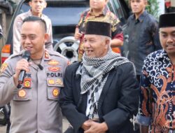 Cinta Polri untuk Santri: Polres Aceh Tengah Bersama Mahasiswa Bagikan Sembako dan Tali Asih Penuh Keberkahan