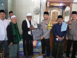 Kapolres Metro Tangerang Kota Laksanakan Jumat Keliling di Masjid Agung Al-Ikhlas Ciledug