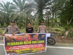 Cegah Karhutla, Polsek Teluk Meranti Sebar Maklumat Kapolda Riau di Perkebunan Warga