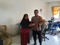Polisi Hadiri BLT-DD Tahap 4 untuk 36 Warga Desa Terbangiang