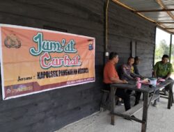 Polsek Pangkalan Kerinci Gelar Jumat Curhat, Warga Usul Siskamling Diaktifkan