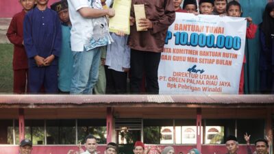 “Wujud Nyata Kepedulian Dunia Usaha terhadap Pendidikan” PT Green Palma Riau Jaya Terus Salurkan Bantuan Rp 10 Juta untuk MDTA Muzdalifah Desa Kepau Jaya