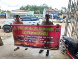 Polsek Langgam Sosialisasikan Larangan Membakar Hutan dan Lahan di Desa Segati