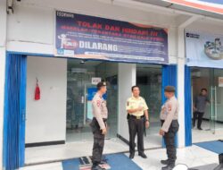 Patroli Siang Polsek Pangkalan Kerinci Sasar Bank dan Pusat Perbelanjaan