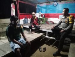 Cegah Kejahatan, Polsek Kerumutan Intensifkan Pengecekan Pos Kamling Malam Hari