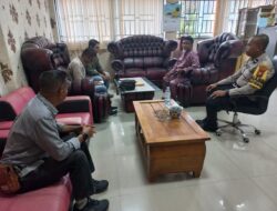 Bhabinkamtibmas Langgam Sambangi Tokoh Masyarakat, Imbau Jaga Kamtibmas dan Waspadai Hoaks