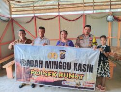 Polsek Bunut Gelar Minggu Kasih di BNKP Desa Merbau, Warga Gereja Dukung Kamtibmas