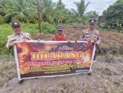 Patroli Karhutla di Teluk Dalam, Polsek Kuala Kampar Gandeng Warga Jaga Alam