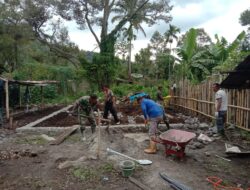 Satgas TMMD Kodim 0106 Lanjutkan Pengecoran Pondasi RTLH di Rutih, Progres Capai 25 Persen